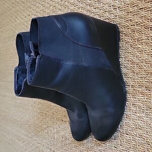 CLARKS leather wedge black boots. Zippers up the side.  Size 9.5.
